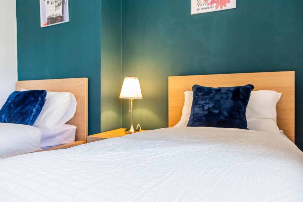 Апартаменты Millway House Newcastle Gateshead With Free Parking Экстерьер фото