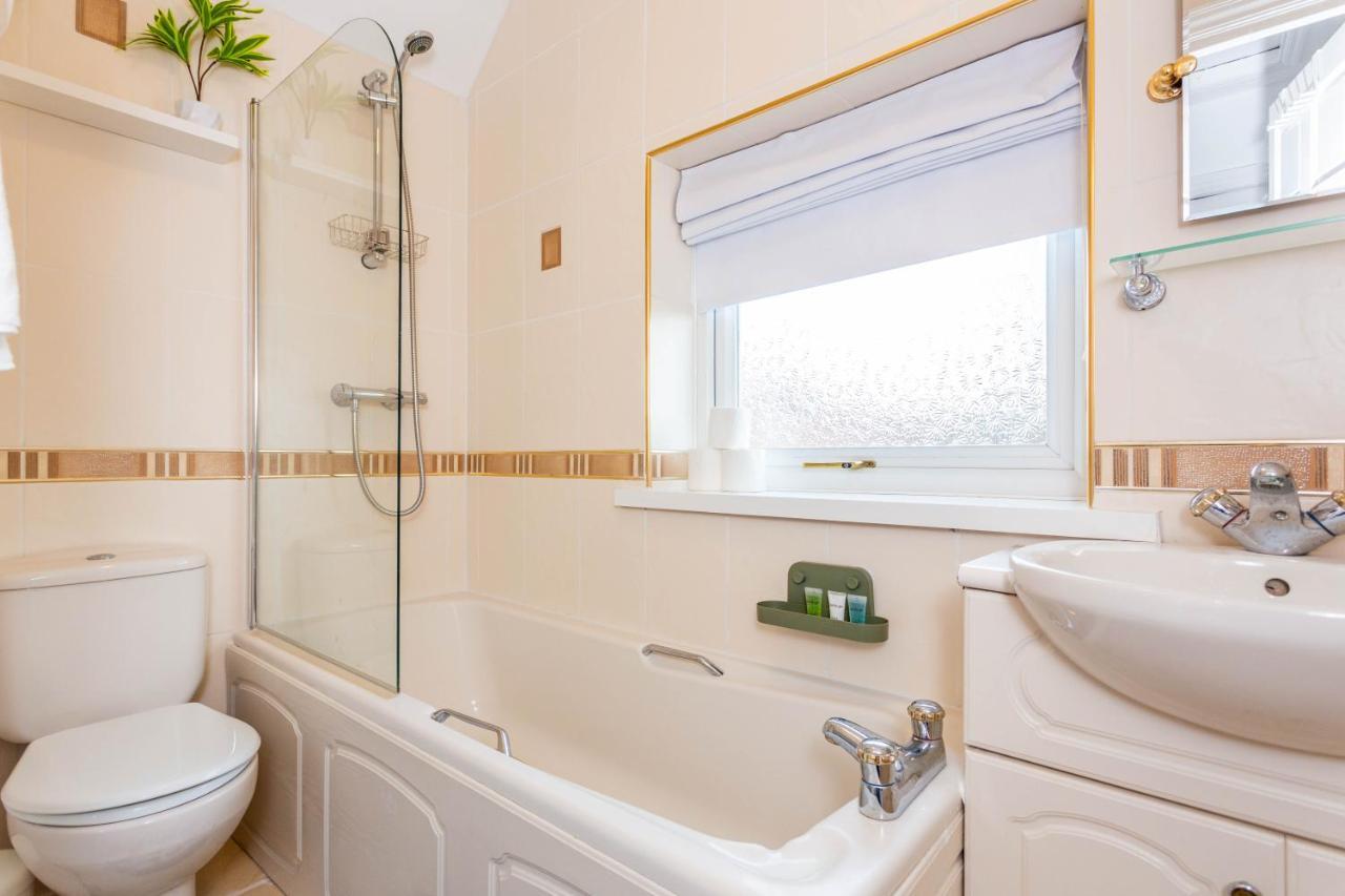 Апартаменты Millway House Newcastle Gateshead With Free Parking Экстерьер фото